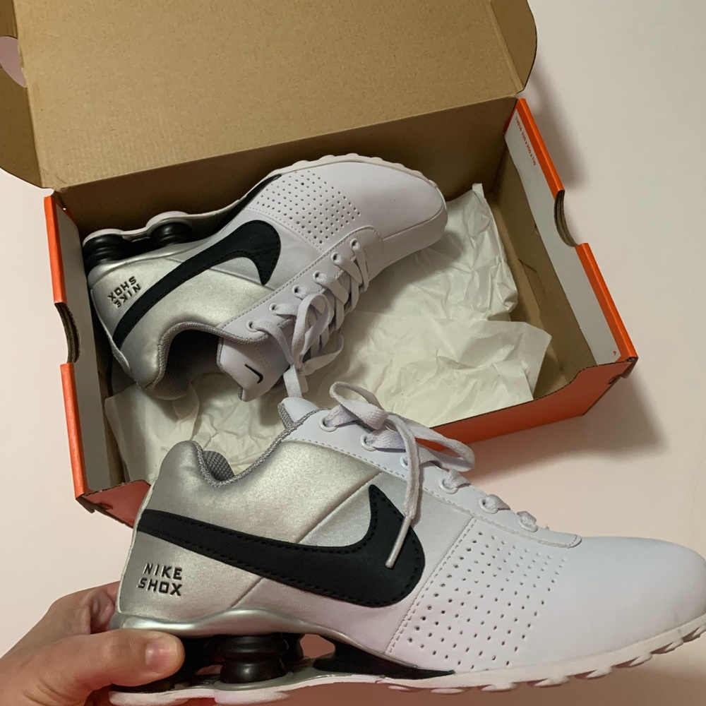 Nike Shox Shoes